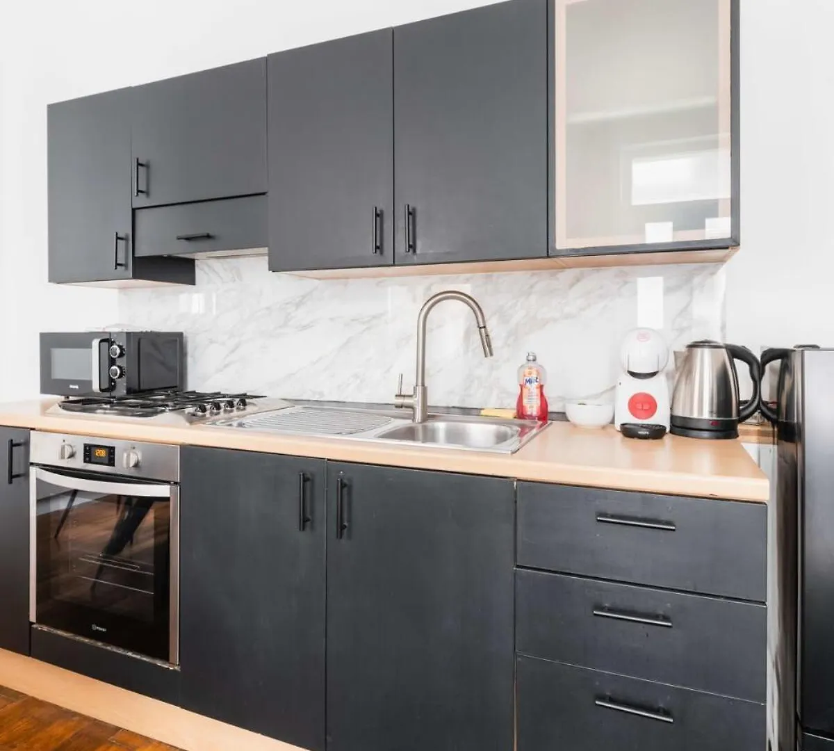Appartement Confortable Montmartre - Paris 18 - 6P アパート